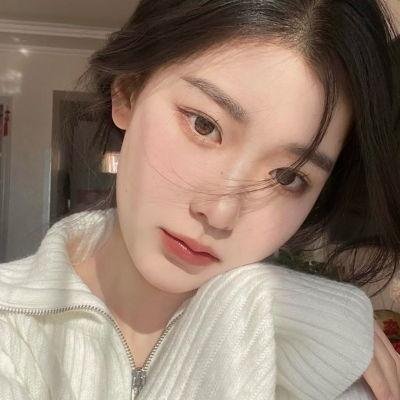 蜜桃女孩